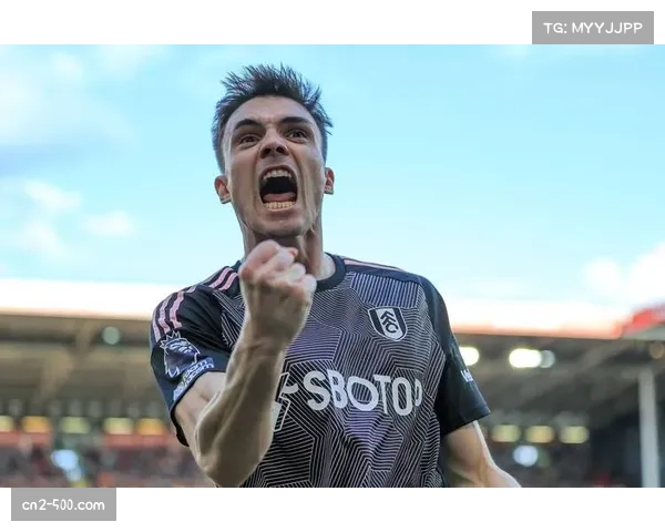 拜仁三球皆源换人巧思 孔帕尼演绎神奇换人战术